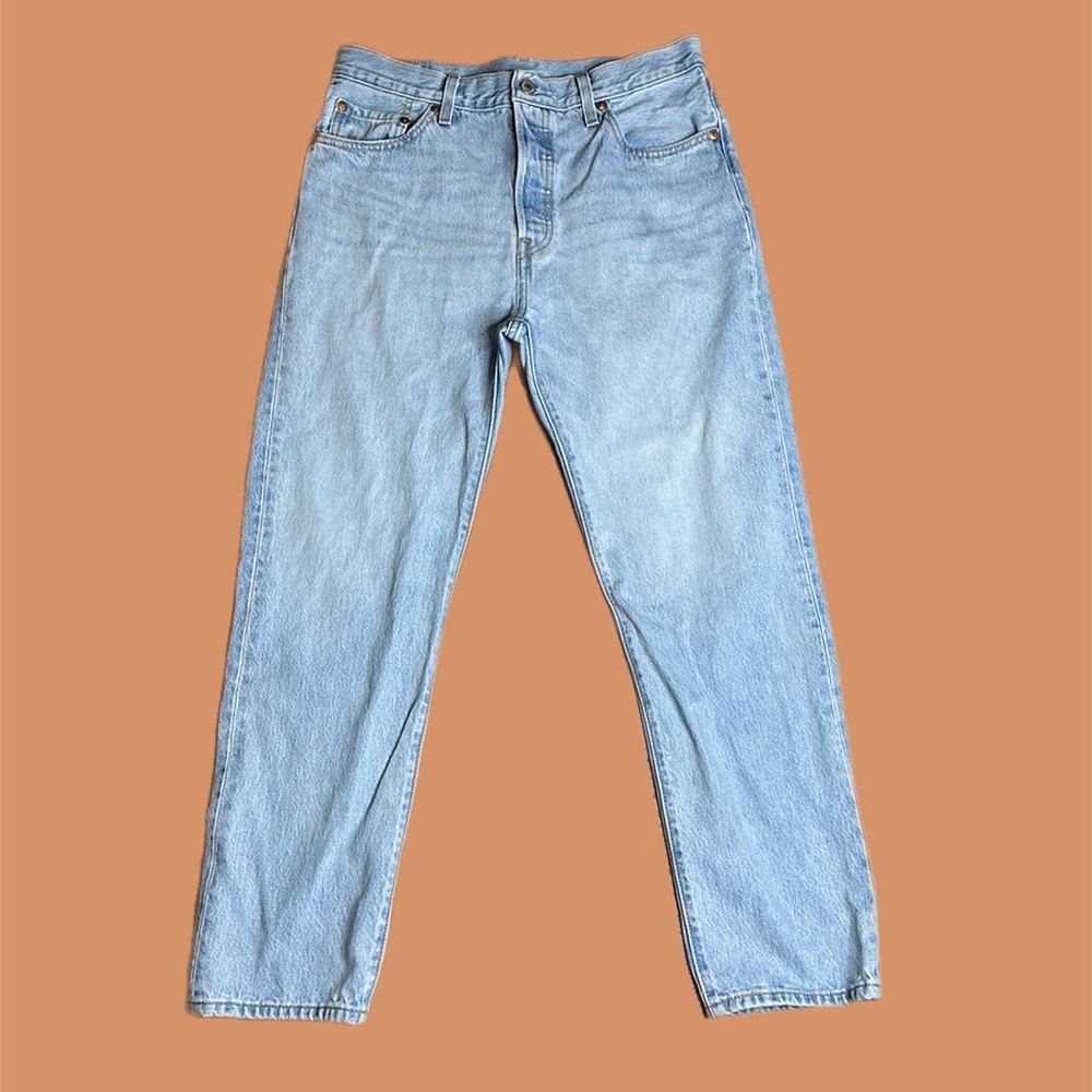 Levi’s 501 Boyfriend Button Fly High Rise Jeans Light Wash Sz 29